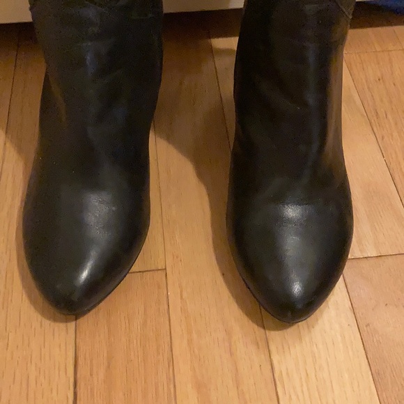 EUC FeetFirst Black leather boots 38 - Picture 2 of 5